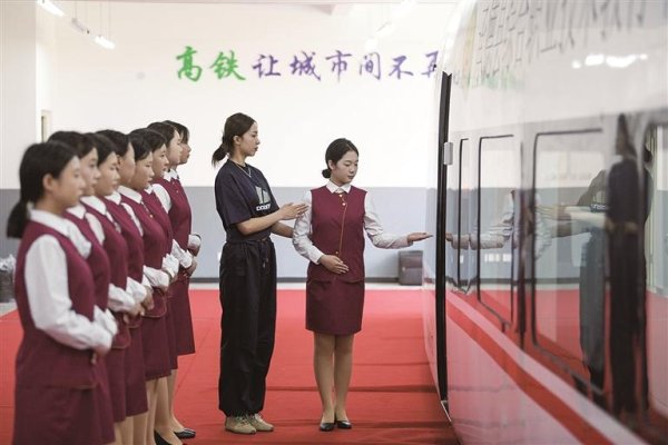 亨利投资 产教融合：奏响承德人才培育与产业升级协奏曲